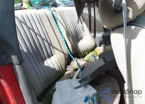 1984 Pontiac Firebird Trans Am из США, поврежденный, VIN 1G2AW87G3EL273898